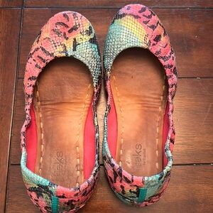 Women’s Tieks Electric Snake leather ballet flats size 9